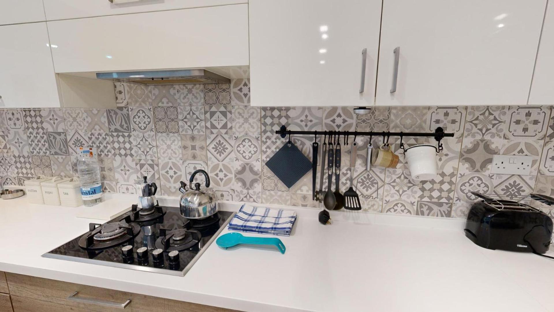 Urban Family Retreat Modern With Bbq Appartement *