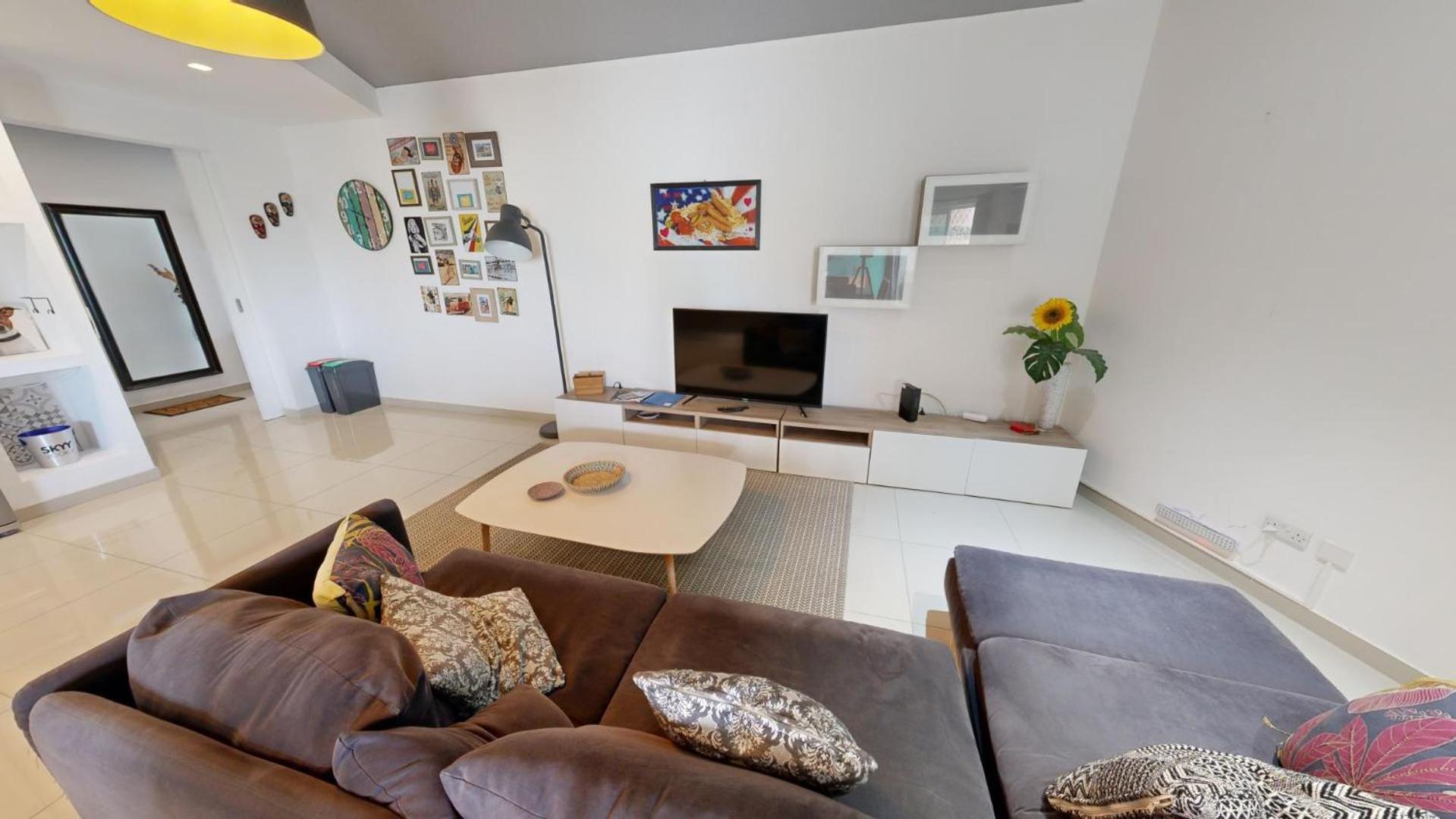 Urban Family Retreat Modern With Bbq * Saint Julian's