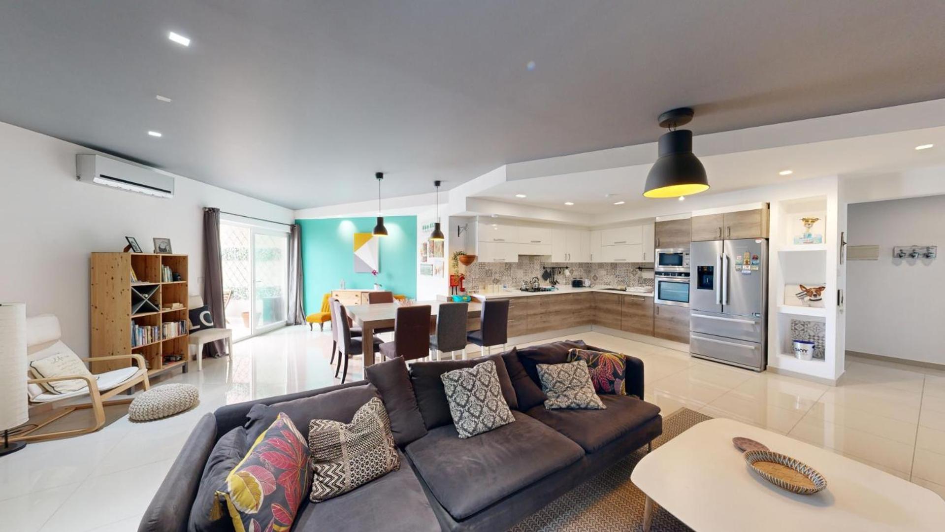 Apartment Urban Family Retreat Modern With Bbq Saint Julian's